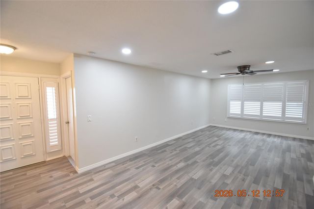 9107 CYPRESSWOOD CIRCLE, Tampa, FL 33647