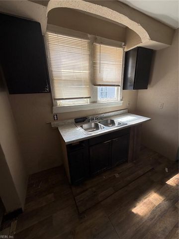 1925 Elm AVE, Portsmouth, VA 23704