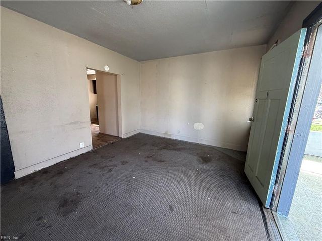 1925 Elm AVE, Portsmouth, VA 23704