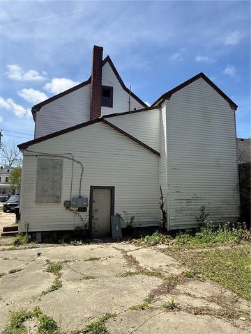 1925 Elm AVE, Portsmouth, VA 23704