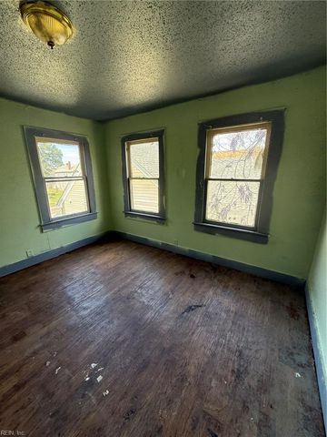 1925 Elm AVE, Portsmouth, VA 23704