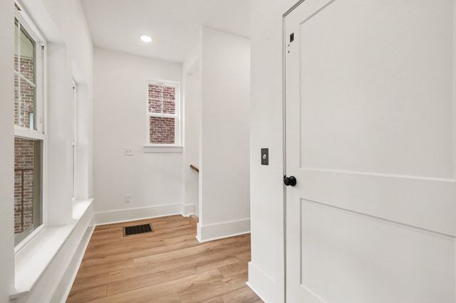 122 Honeywine St, Nashville, TN 37206