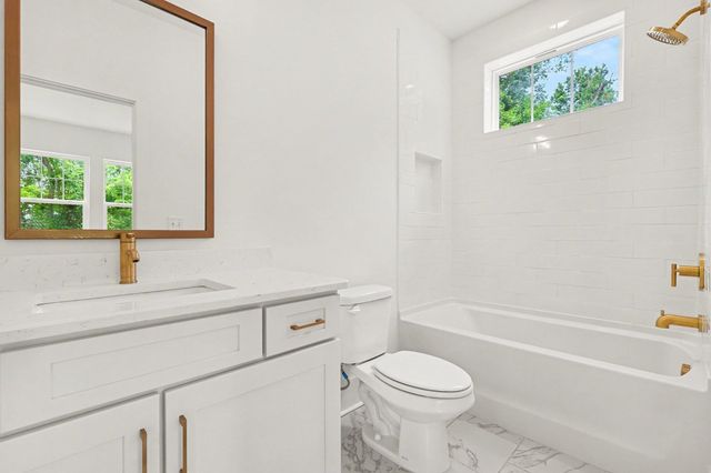 122 Honeywine St, Nashville, TN 37206