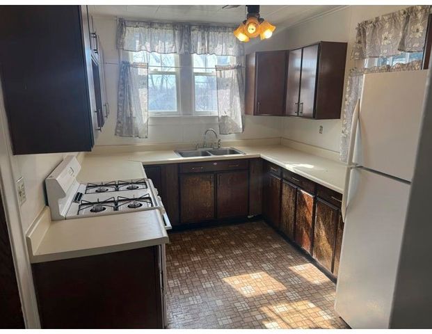 1016 N Hamilton Street, Saginaw, MI 48602