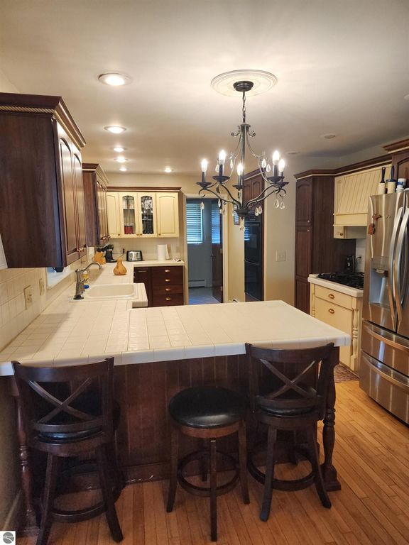 Image 7 of property listing at 540 Fairlane Drive, Alma, MI 48801