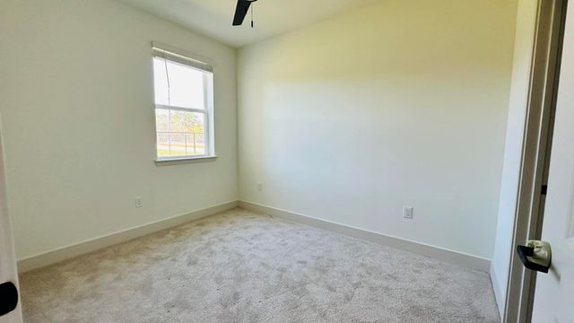 19100 Woodland Hills Drive B1, Humble, TX 77346