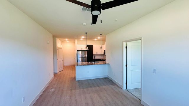 19100 Woodland Hills Drive B1, Humble, TX 77346