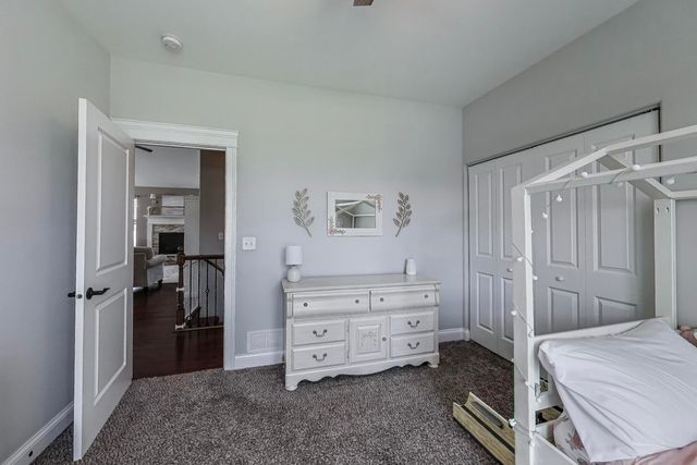 2320 Coventry Circle, Sycamore, IL 60178