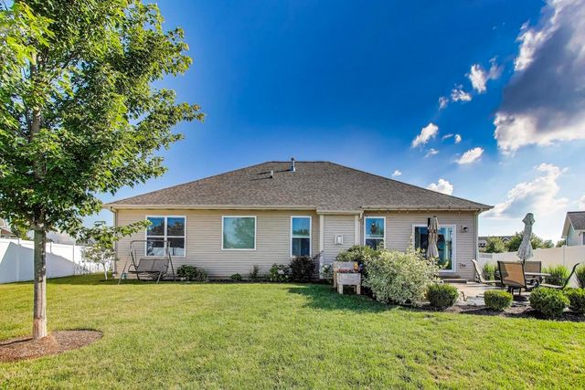 2320 Coventry Circle, Sycamore, IL 60178
