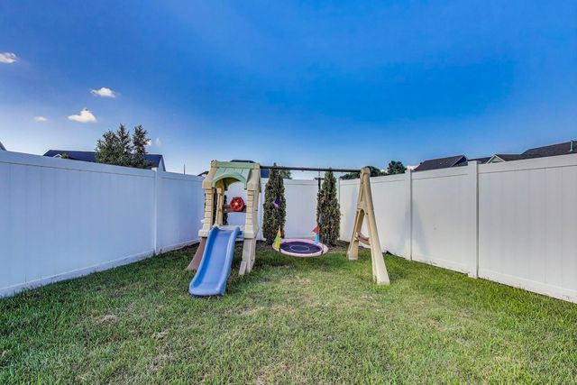2320 Coventry Circle, Sycamore, IL 60178