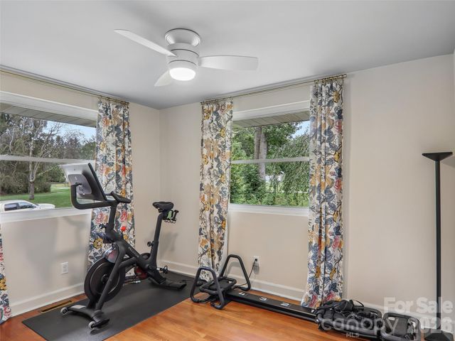851 Sand Hill Road, Asheville, NC 28806