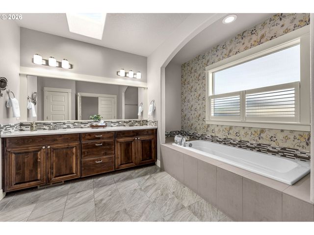 14700 Ne 113TH St, Vancouver, WA 98682