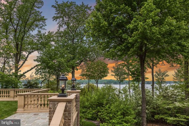 938 OLD COUNTY RD, Severna Park, MD 21146