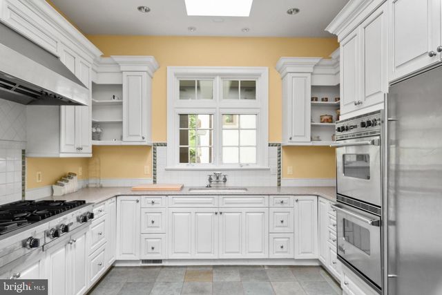 938 OLD COUNTY RD, Severna Park, MD 21146