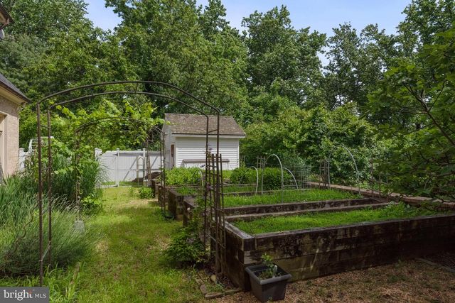 938 OLD COUNTY RD, Severna Park, MD 21146