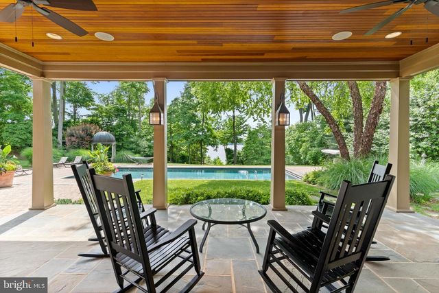 938 OLD COUNTY RD, Severna Park, MD 21146