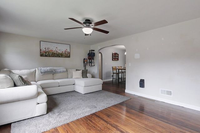 9 Laurel Street, New Ipswich, NH 03071