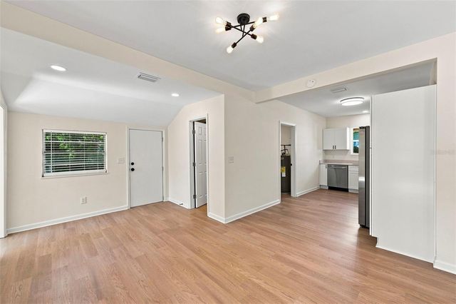 917 E 25TH AVENUE, Tampa, FL 33605