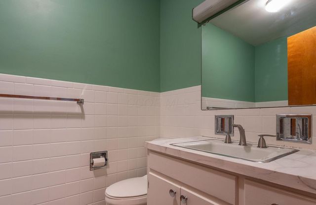 1572 Lynn Drive, Lancaster, OH 43130