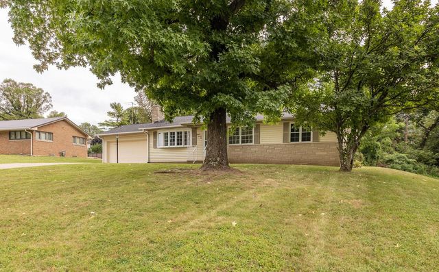 1572 Lynn Drive, Lancaster, OH 43130
