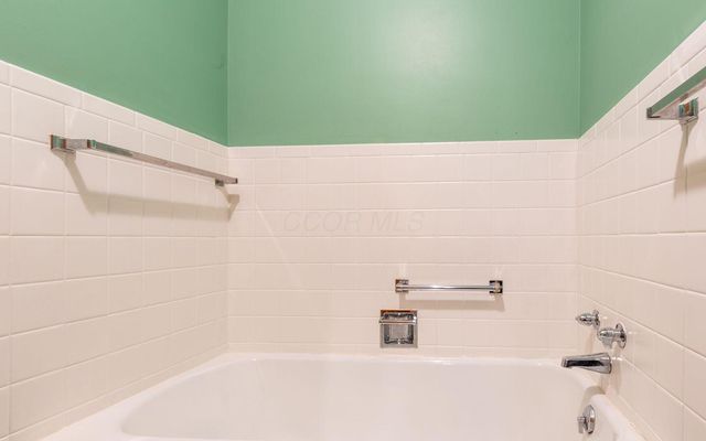 1572 Lynn Drive, Lancaster, OH 43130