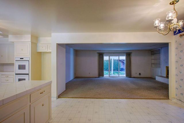705 Leytonstone Ave, Modesto, CA 95355