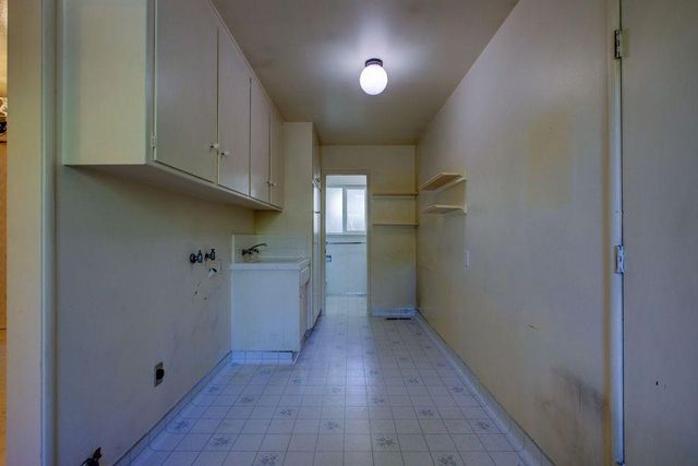 705 Leytonstone Ave, Modesto, CA 95355
