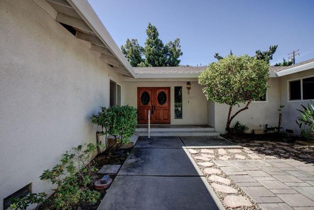 705 Leytonstone Ave, Modesto, CA 95355