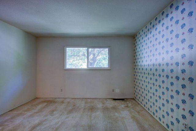 705 Leytonstone Ave, Modesto, CA 95355