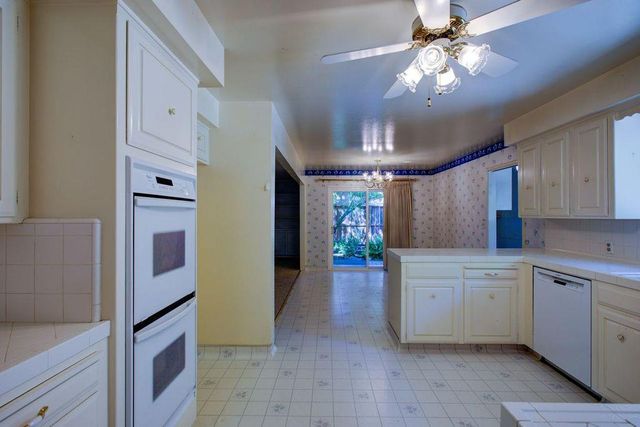 705 Leytonstone Ave, Modesto, CA 95355