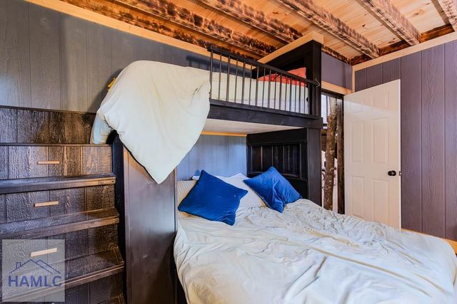 2286 Carter Bight Landing Road, Surrency, GA 31563