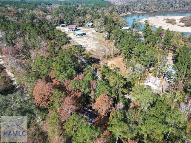 2286 Carter Bight Landing Road, Surrency, GA 31563