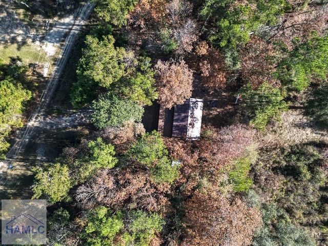 2286 Carter Bight Landing Road, Surrency, GA 31563