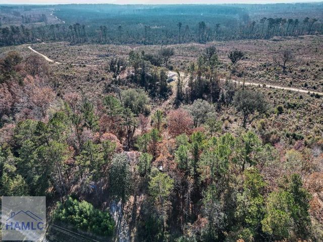 2286 Carter Bight Landing Road, Surrency, GA 31563