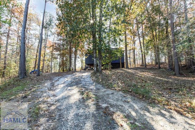 2286 Carter Bight Landing Road, Surrency, GA 31563