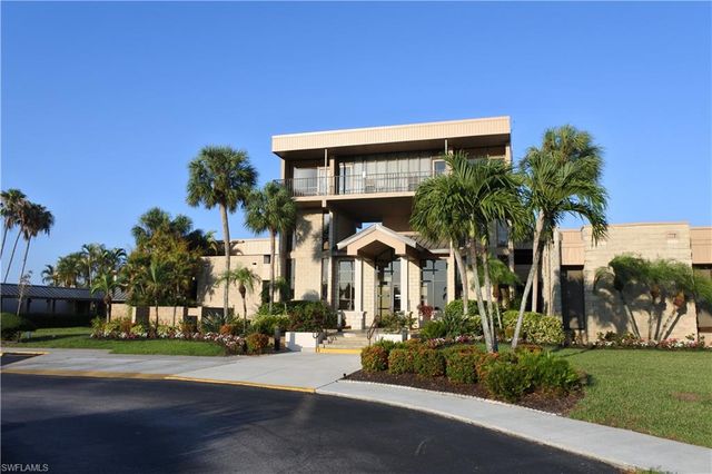 6220 Augusta DR 315, Fort Myers, FL 33907