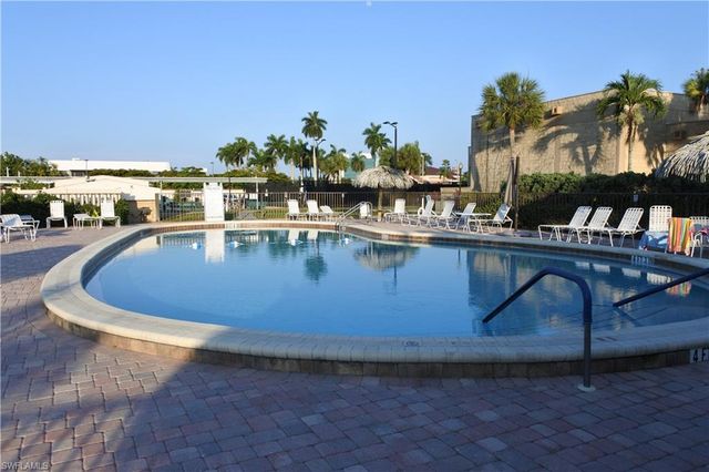 6220 Augusta DR 315, Fort Myers, FL 33907