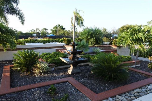 6220 Augusta DR 315, Fort Myers, FL 33907