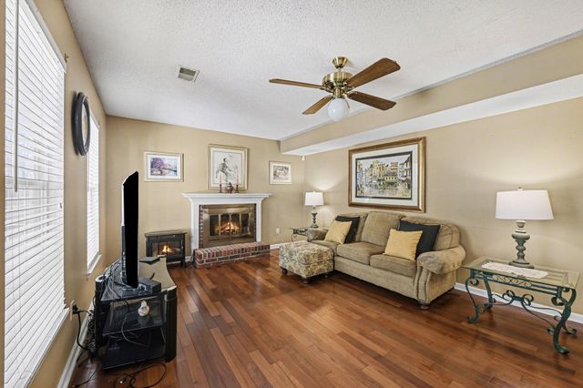 104 N Pembroke Drive, Goose Creek, SC 29445