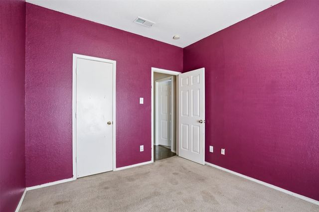 1026 Meadowbend Drive, Cedar Hill, TX 75104