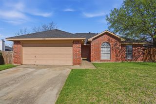 1026 Meadowbend Drive, Cedar Hill, TX 75104