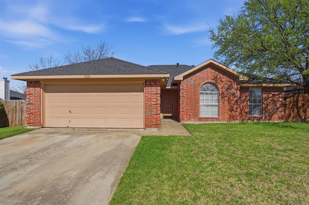 1026 Meadowbend Drive, Cedar Hill, TX 75104
