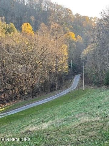 360 Spurlock Hollow Lane, Gainesboro, TN 38562
