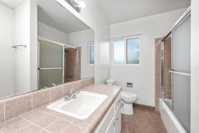 22002 Ybarra Road, Woodland Hills, CA 91364