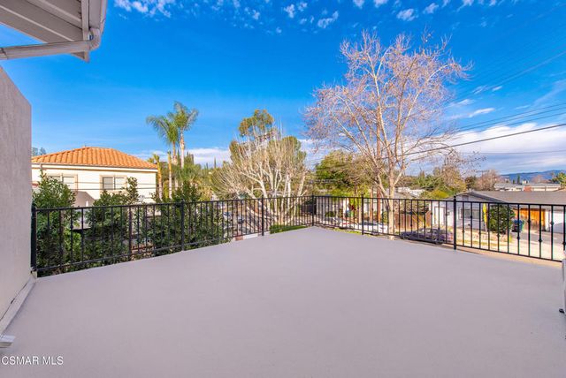 22002 Ybarra Road, Woodland Hills, CA 91364