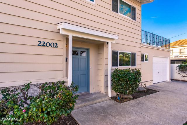 22002 Ybarra Road, Woodland Hills, CA 91364