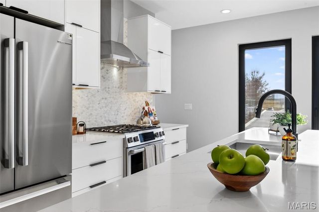 1013 River Bluff Drive, Washington, MO 63090