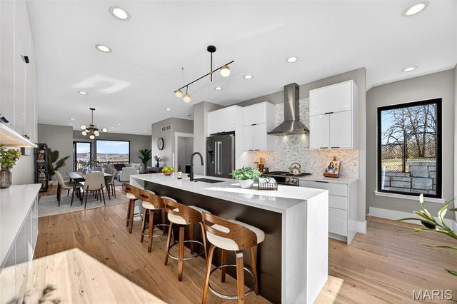 1013 River Bluff Drive, Washington, MO 63090