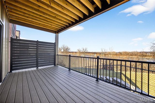 1013 River Bluff Drive, Washington, MO 63090
