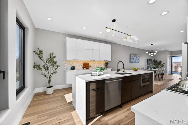 1013 River Bluff Drive, Washington, MO 63090